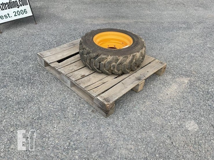 (1)-new-holland-10x16.5-wheel-&-tire-image-4