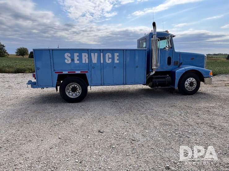 1988-peterbilt-377-image-9