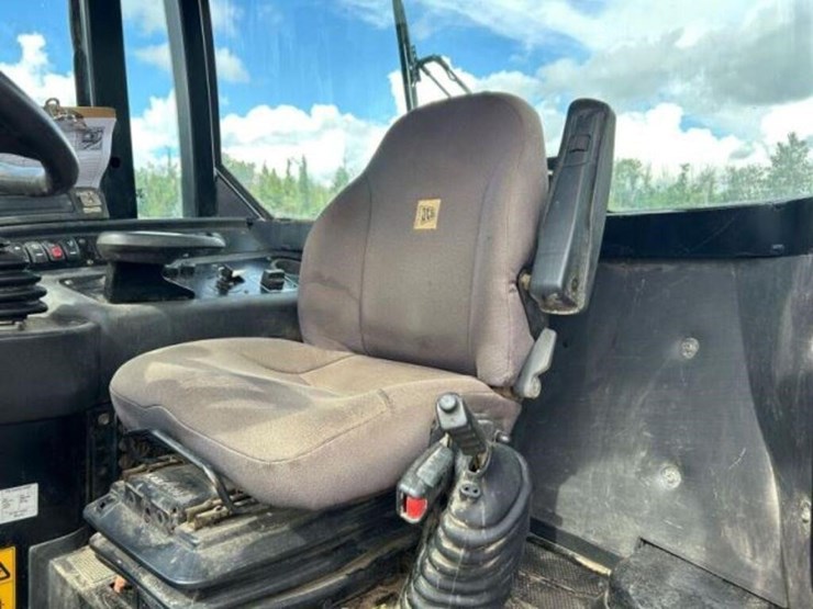 2019-jcb-409-image-9