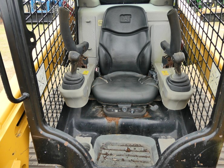 caterpillar-257d-image-12