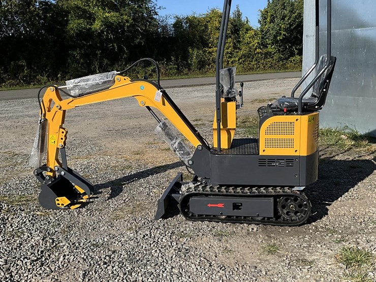 landhero-ldh-kn16-mini-excavator-9025-image-1