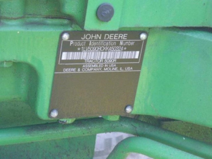 2019-john-deere-5090r-image-10