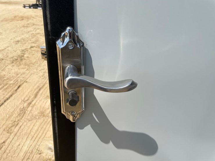 #2429-•-kj-new-portable-restroom-image-16