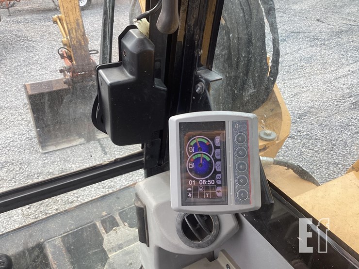 2015-caterpillar-308e2-cr-image-19