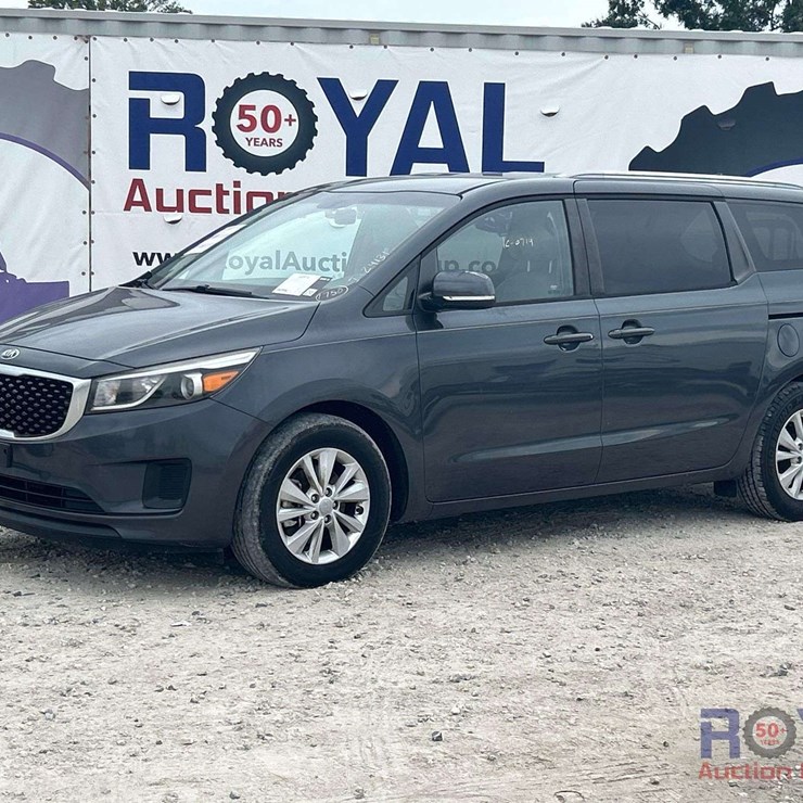 2015 KIA SEDONA