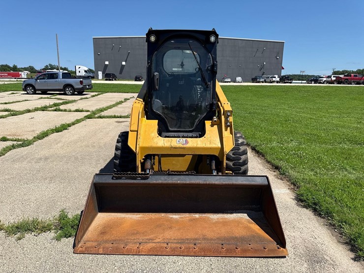 2022-caterpillar-236d3-image-8