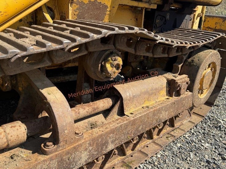 deere-450b-image-25