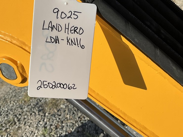 landhero-ldh-kn16-mini-excavator-9025-image-9