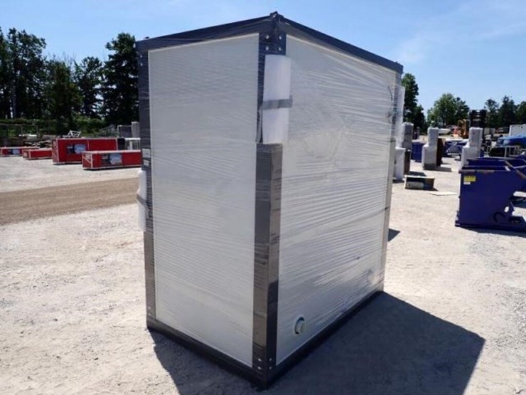 unused-bastone-portable-restroom-image-7