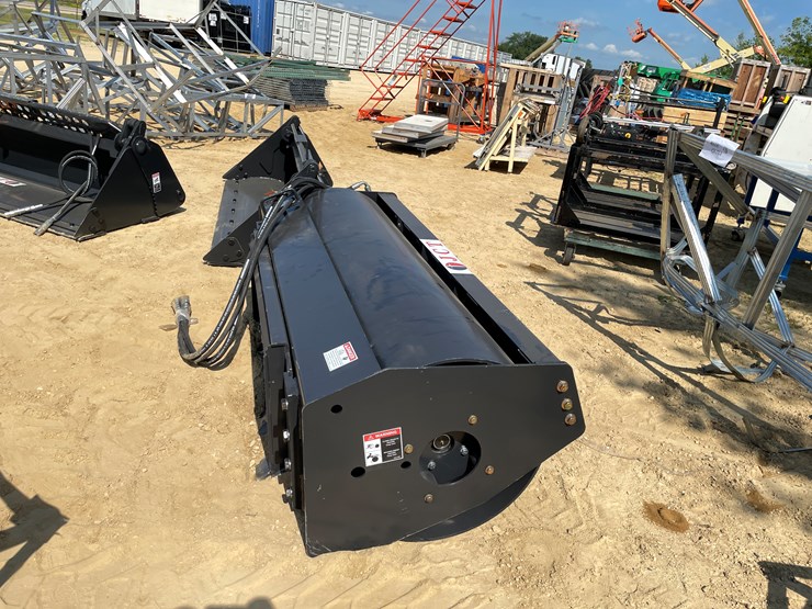 #2494-•-jct-heavy-duty-72"-skid-steer-vibratory-roller-image-4