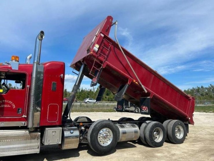 2022-kenworth-t800-image-25