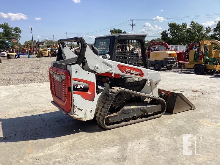 2022-bobcat-t64-image-10