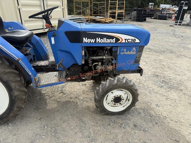 new-holland-tc30-image-22