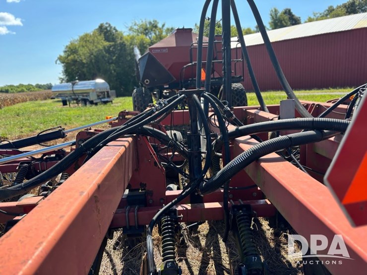 case-ih-2400-image-47