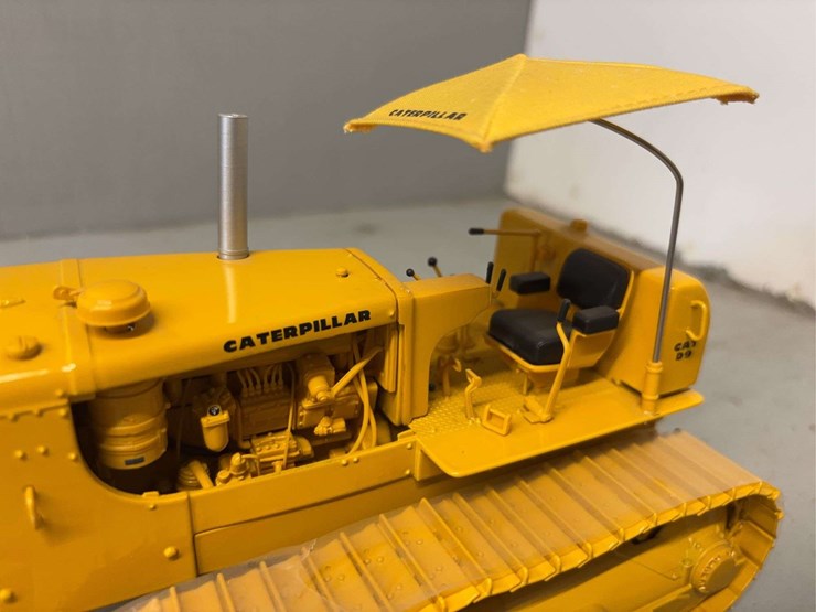 caterpillar-d9-image-12