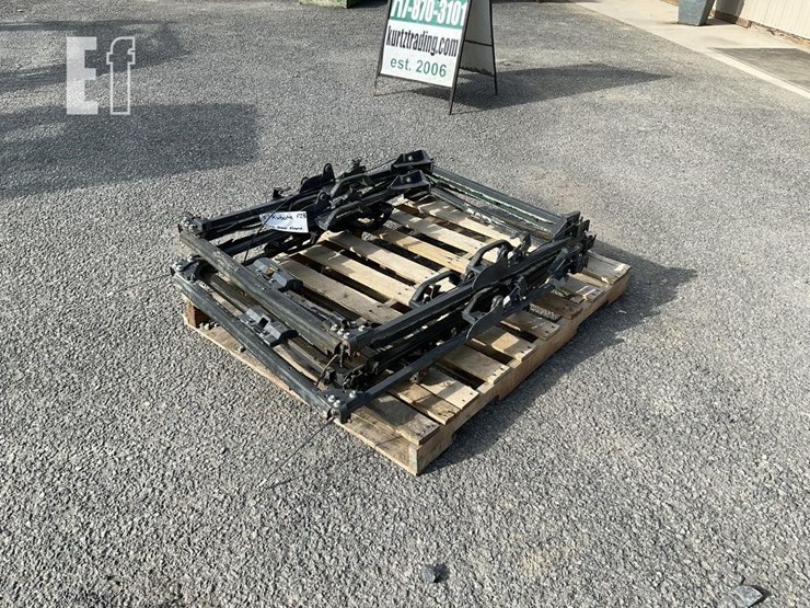 pallet-of-(5)-kubota-svl-door-frames-image-1
