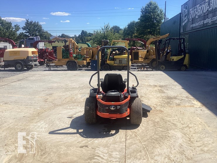 2019-kubota-z121s-image-4