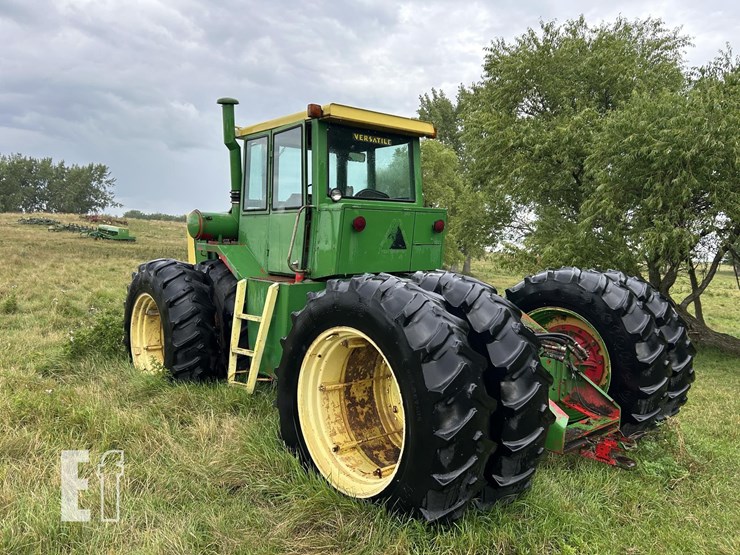 1976-versatile-700-image-9