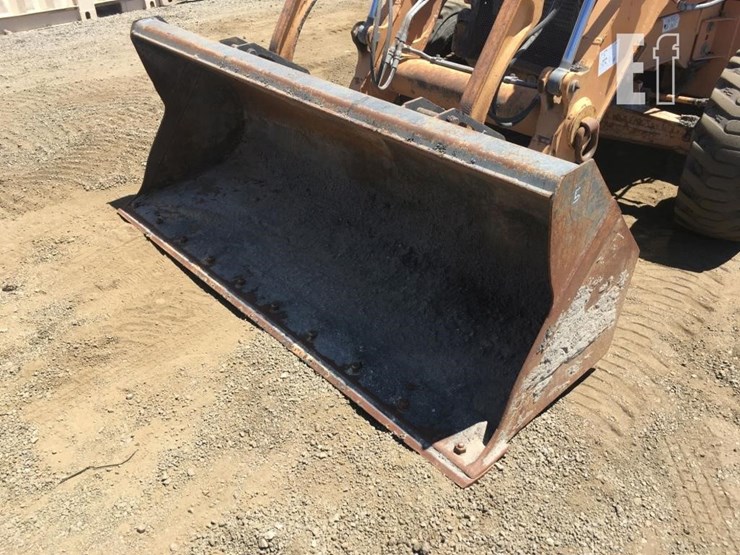 2013-case-570n-xt-image-7