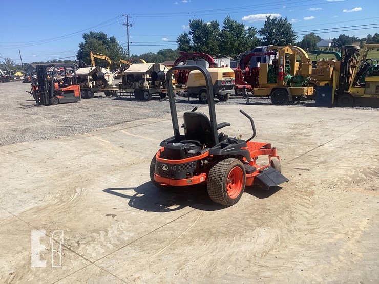 2019-kubota-z121s-image-5