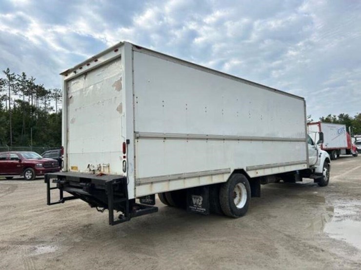 2013-ford-f750-xl-image-4