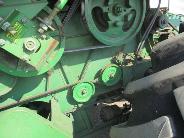 john-deere-4420-image-5