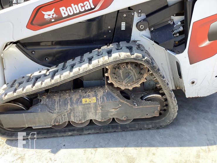 2022-bobcat-t64-image-26