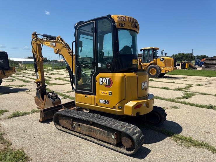 2022-caterpillar-303.5-image-3