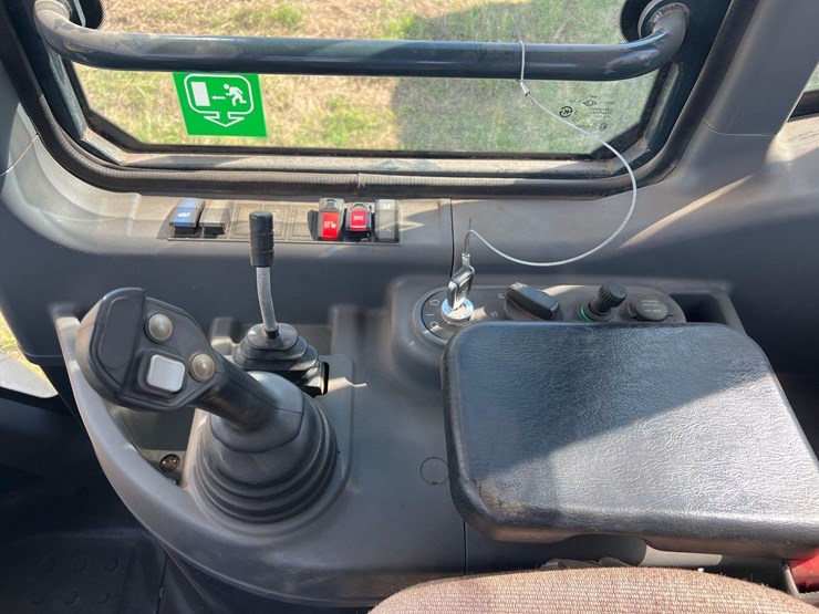 2015-hyundai-hl730-9a-image-14