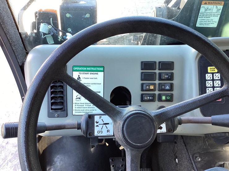 2015-bobcat-toolcat-5600-image-16
