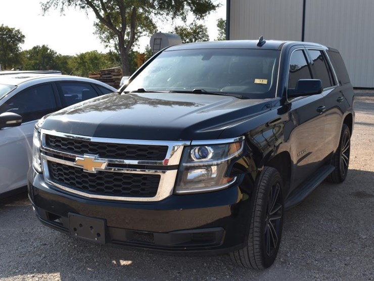 2017-chevrolet-tahoe-image-1