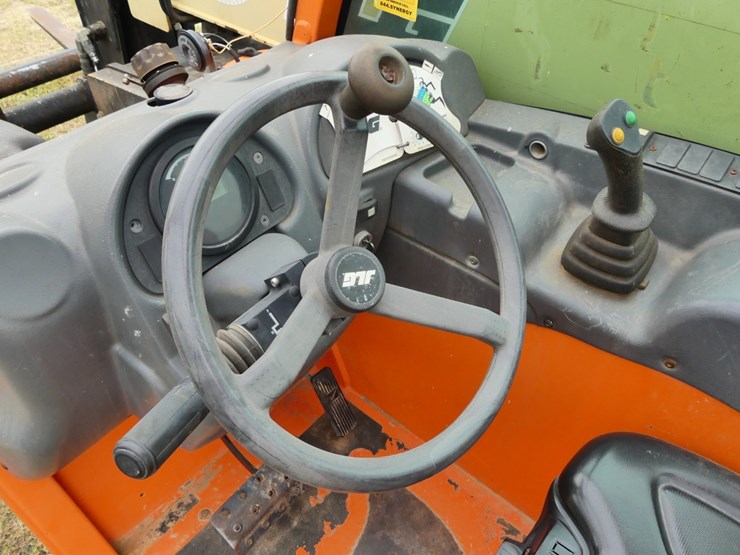 2018-jlg-g5-18a-image-14