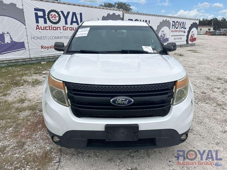 2015-ford-explorer-image-22