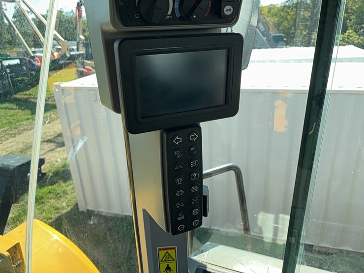 caterpillar-972m-image-17