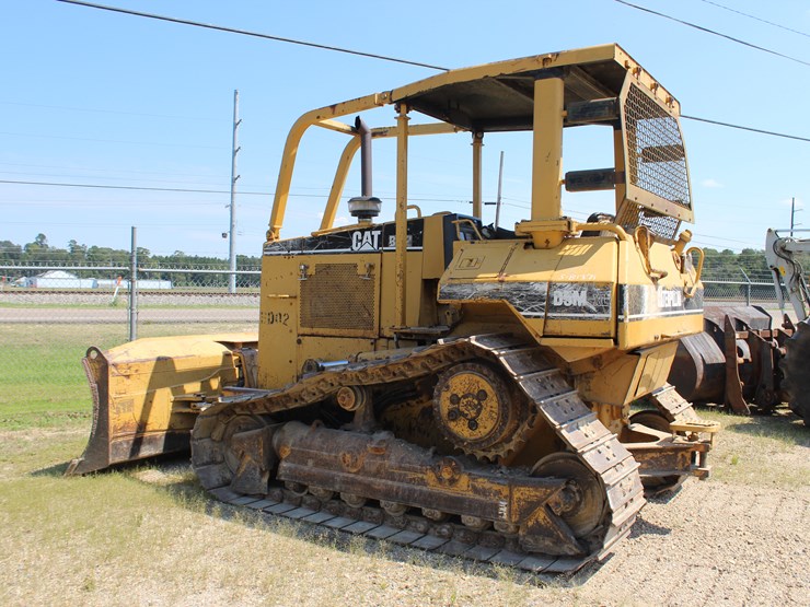 caterpillar-d5m-xl-image-7