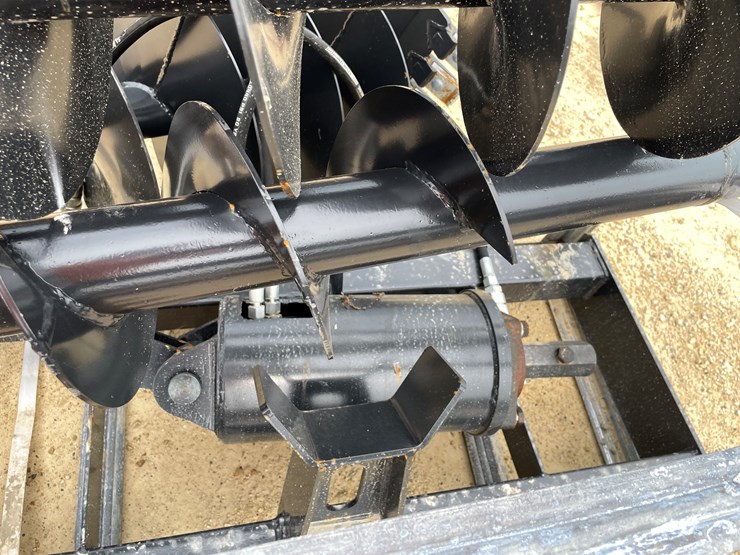 #2371-•-new-skid-steer-auger-drive-attachment-image-9