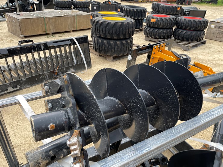 #2371-•-new-skid-steer-auger-drive-attachment-image-7