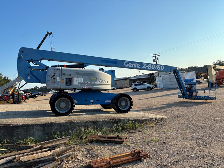 #2217-•-2012-genie-z80-manlift-image-1