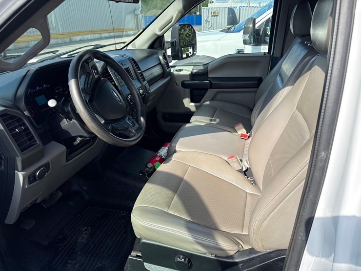2018-ford-f550-xl-image-6