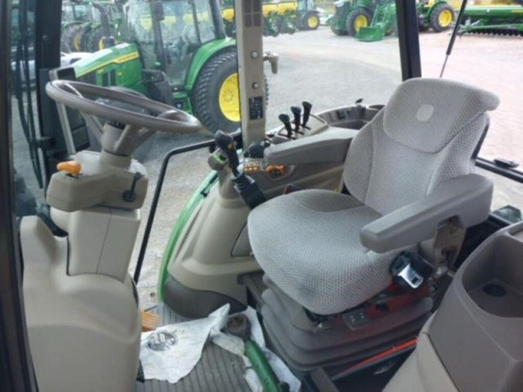 2019-john-deere-5090r-image-12