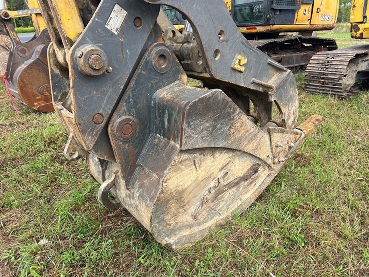 2017-komatsu-pc138-image-21