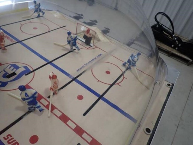 super-chexx-table-top-hockey-game-image-18