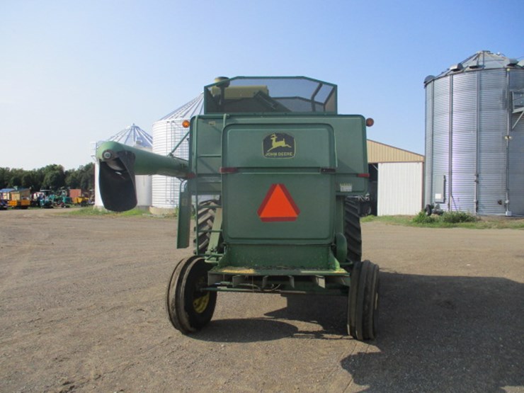 john-deere-4420-image-11
