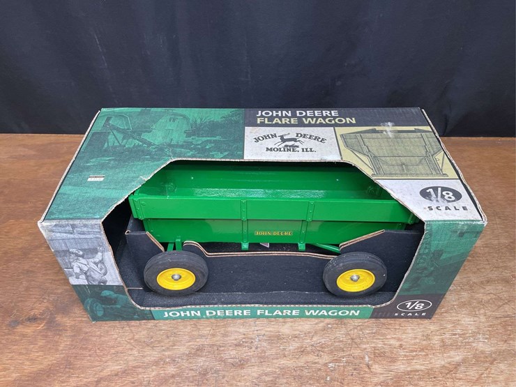 john-deere-8-image-3