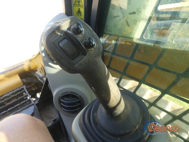 2012-caterpillar-299d-image-14