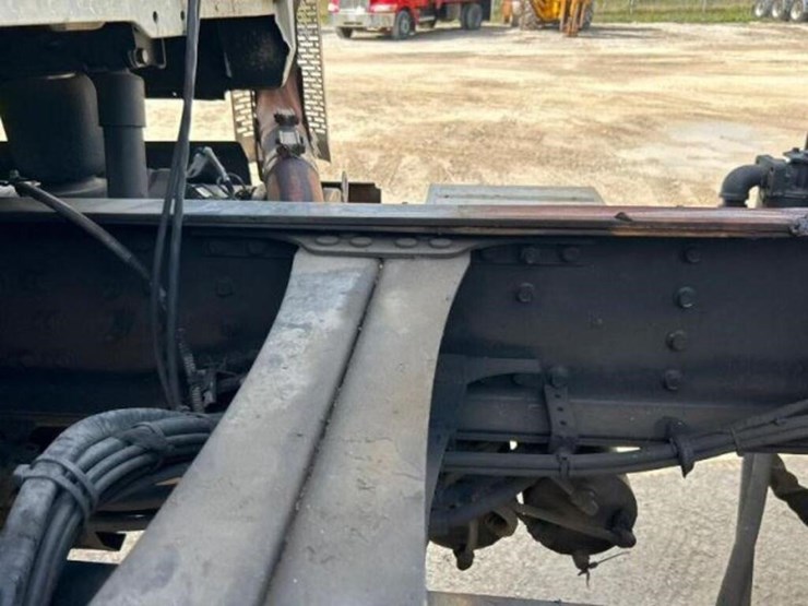 2014-mack-gu533-granite-w/jwh-60-ton-t/a-rolloff-t-image-62