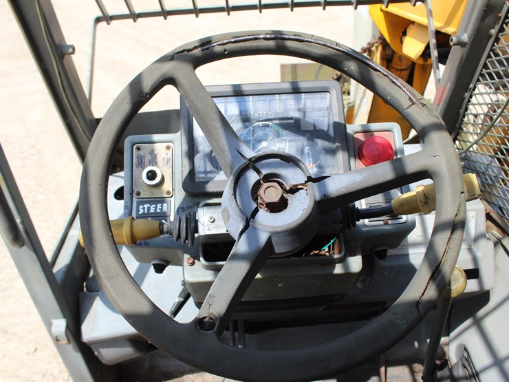 #2253-•-loadall-506b-telescopic-forklift-image-11