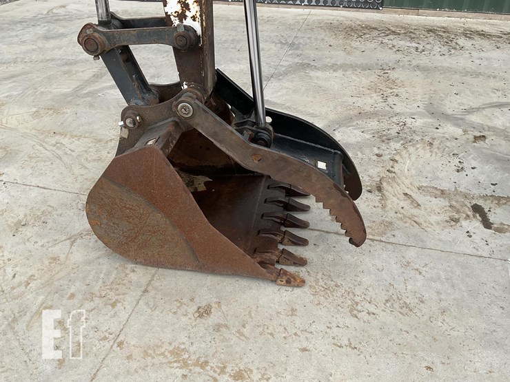 2009-bobcat-e80-image-14