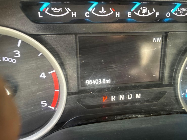 2022-ford-f350-image-9