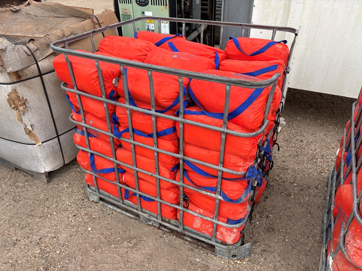 #3513-•-pallet-of-water-activated-flood-control-bags-image-1